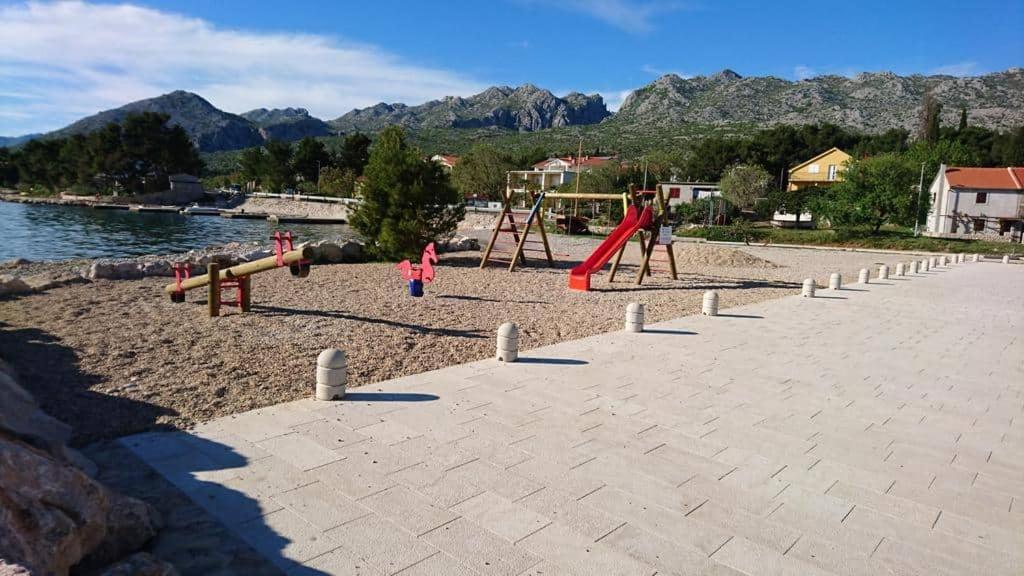 Apartamento Apartman Bojana Starigrad Paklenica Exterior foto