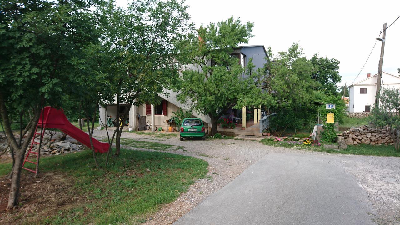 Apartamento Apartman Bojana Starigrad Paklenica Exterior foto